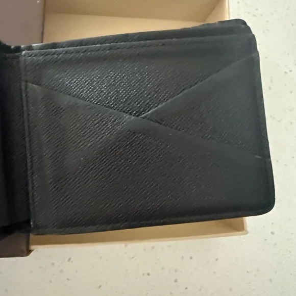 Louis Vuitton Multiple Wallet – Damier Graphite - Picture 8 of 11